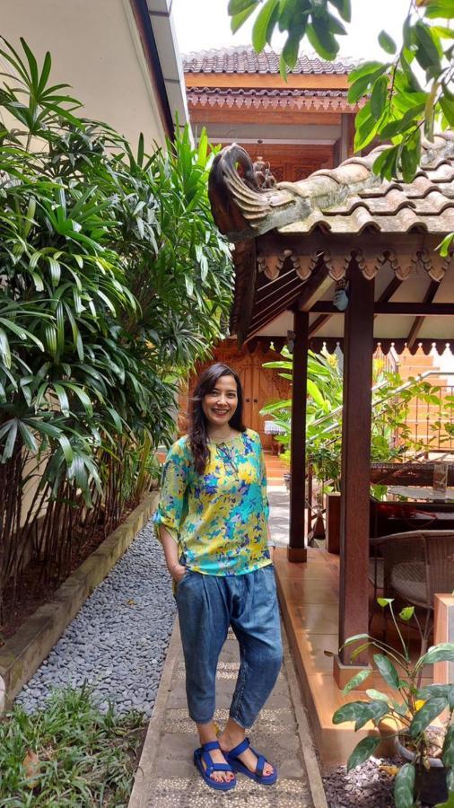 Ndalem Suryo Saptono Guest House Tugu Exterior foto
